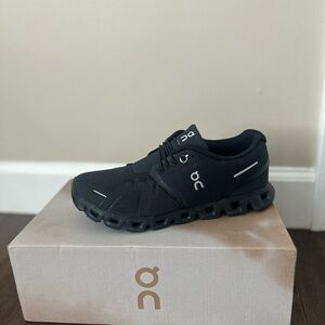 On Cloud 5 Women's  Sneakers